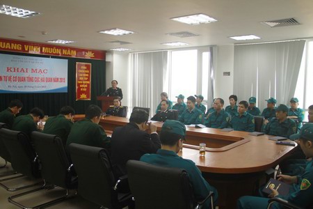 Khai mạc lớp huấn luyện dân quân tự vệ năm 2015