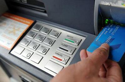 Để phát triển thị trường thẻ ngân hàng Việt Nam