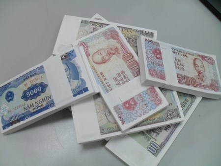  Hiếm tiền lẻ mới, nhân viên ngân hàng "đánh quả"