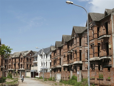 Chính phủ yêu cầu tiếp tục gỡ khó cho bất động sản