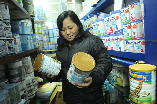 Nghi vấn việc "bắt tay" tăng giá sữa: Những thông tin bước đầu