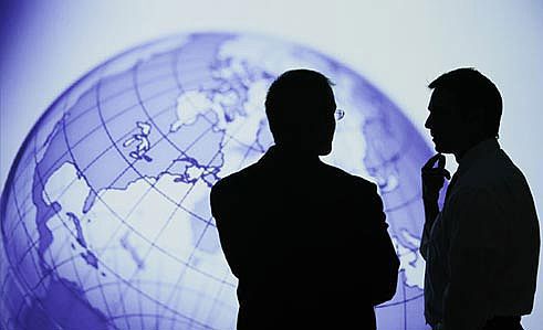 Các nhà đầu tư nước ngoài mong giảm tham nhũng, phiền hà