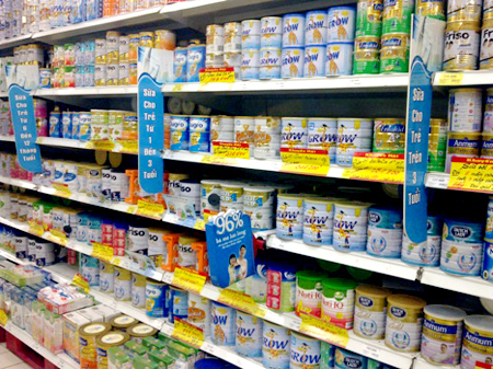  Gỡ vướng về bình ổn giá sữa của TP. Hồ Chí Minh