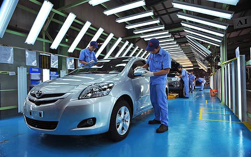 Năm 2020: Việt Nam xuất khẩu ôtô, dân hy vọng được mua xe rẻ