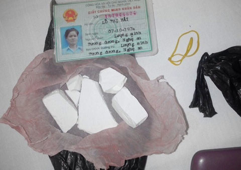 Quảng Trị bắt 2 nữ đối tượng buôn bán 1.400 liều heroin