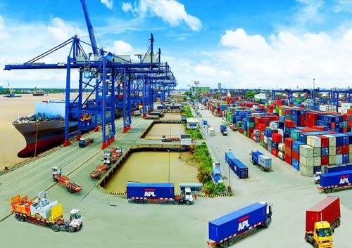 Việt Nam xuất khẩu gần 7 tỷ USD trong 2 tuần