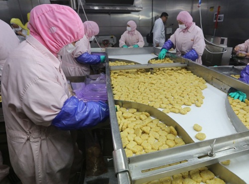 Vì sao Trung Quốc liên tiếp dính bê bối thực phẩm bẩn? 