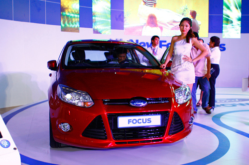 Ford Focus hoàn toàn mới giá từ 689 triệu đồng