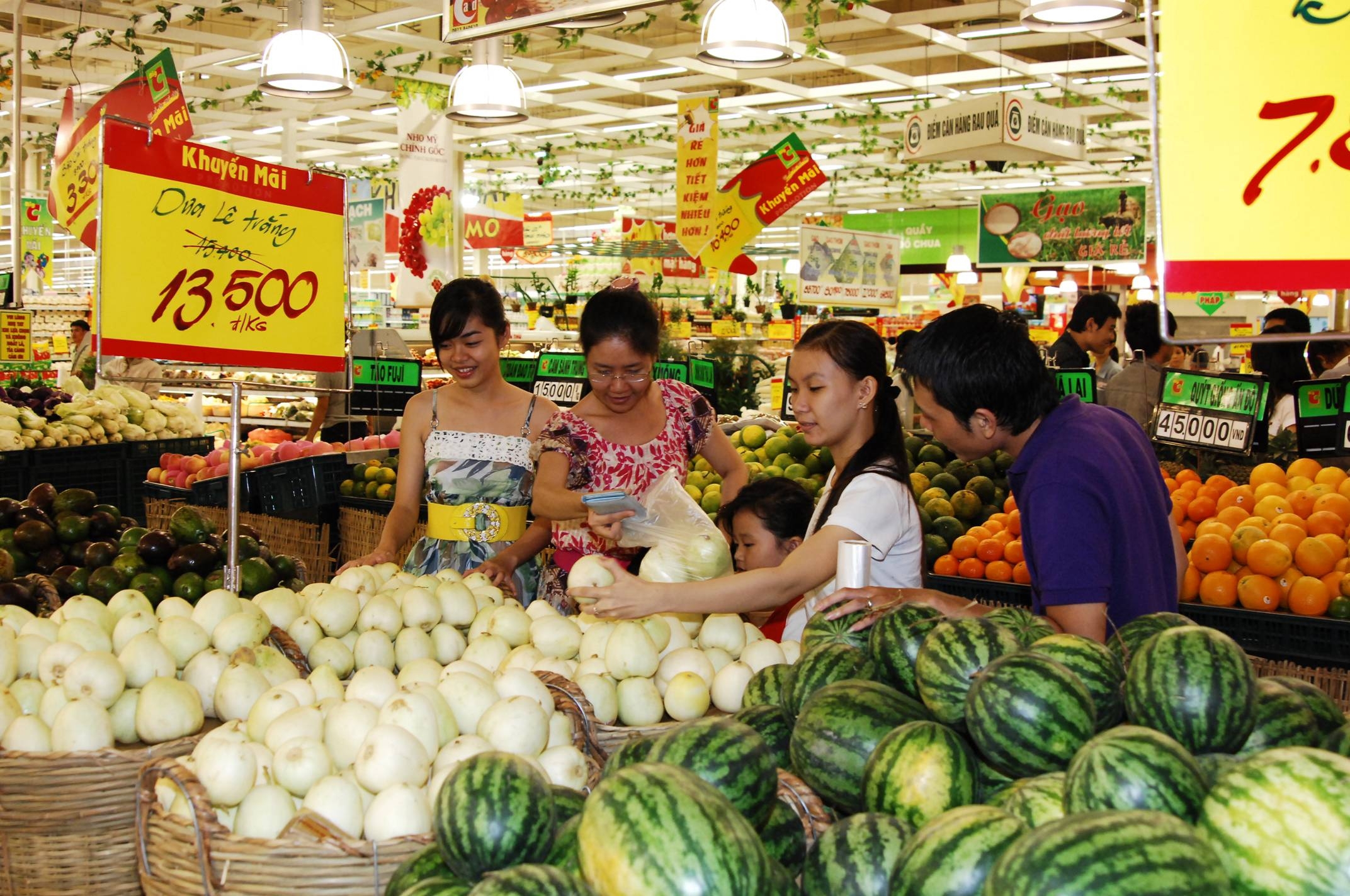 Vì sao thị trường bán lẻ của Việt Nam liên tục rớt hạng?