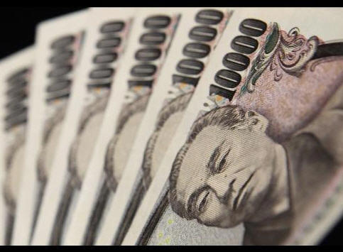 Đồng yen đã nhích lên trước khi Mỹ công bố số liệu