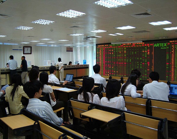 Tăng cường đổi mới công tác giám sát giao dịch chứng khoán