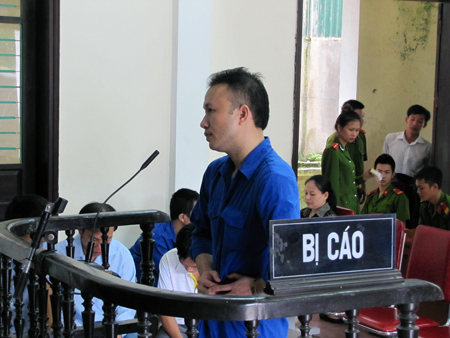 Chiếm đoạt hàng chục tỷ đồng, cán bộ ngân hàng Eximbank bị đưa ra xét xử
