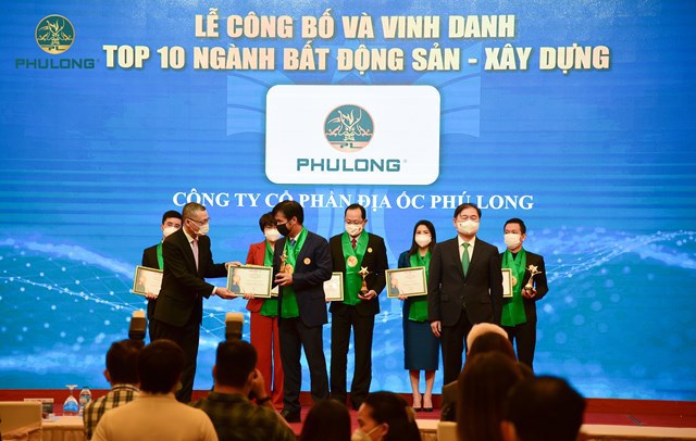Phú Long nhận giải "Thương hiệu mạnh Việt Nam 2021 trong ngành Bất động sản - Xây dựng". Ảnh: PL.