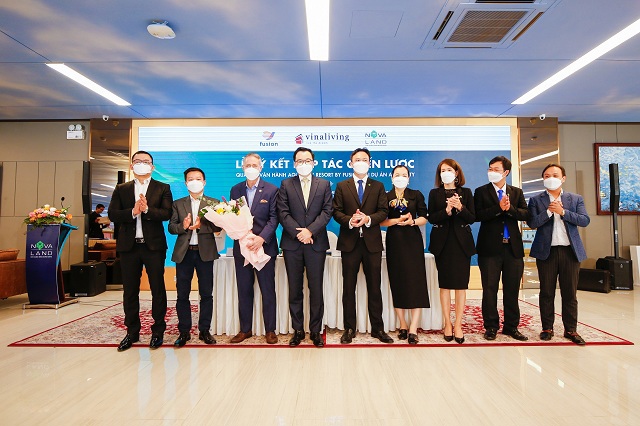 Novaland, VinaLing ký kết thỏa thuận hợp tác với Fusion Hotel Group về quản lý và vận hành Aqua City Resort tại đô thị sinh thái thông minh Aqua City. Ảnh: NVL.