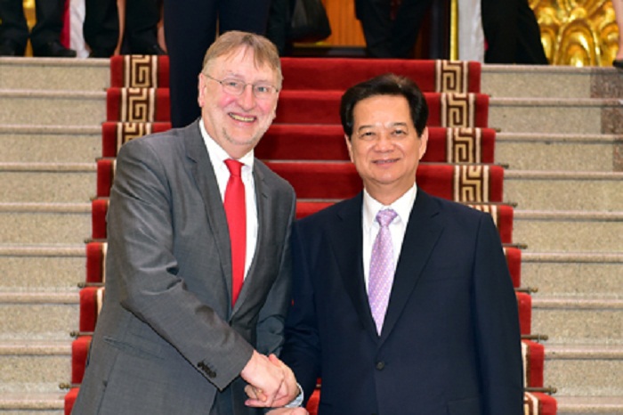 Thủ tướng Nguyễn Tấn Dũng tiếp ông Bernd Lange, Chủ tịch Ủy ban Thương mại quốc tế, Nghị viện châu Âu. Nguồn VPCP
