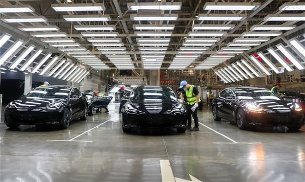 Bên trong nhà máy của Tesla ở Thượng Hải, Trung Quốc. Ảnh: THX/TTXVN