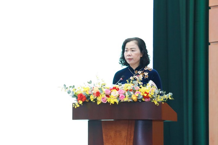 3.	Thứ trưởng Bộ Tài chính Vũ Thị Mai phát biểu tại khai mạc hội nghị.  