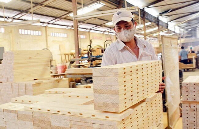 Xuất khẩu gỗ và nội thất của Việt Nam 6 tháng đầu năm vẫn đạt 8,1 tỷ USD, tăng 61,1% so với cùng kỳ năm 2020. Ảnh minh họa: Dân trí.