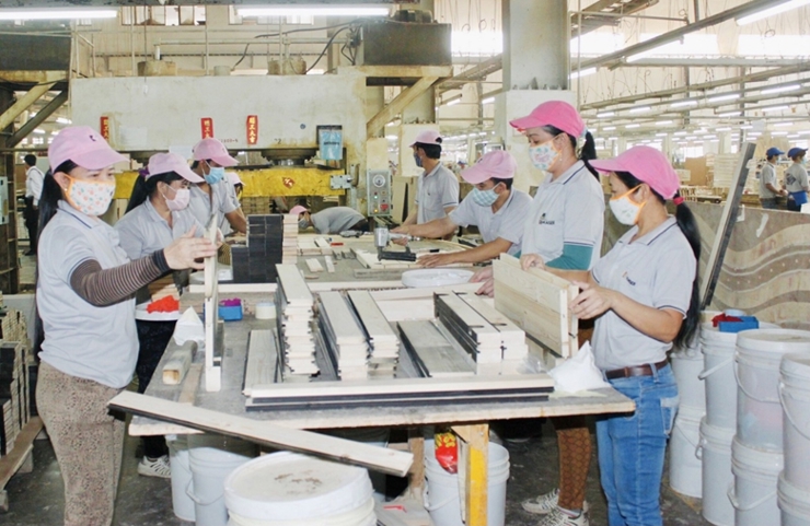 DN nhỏ và vừa khởi nghiệp sáng tạo hoặc tham gia cụm liên kết ngành, chuỗi giá trị được NSNN hỗ trợ lãi suất khi vay vốn trung và dài hạn. Nguồn:dangcongsan.vn
