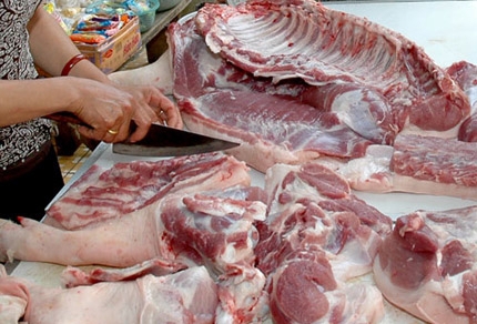 Giá thịt lợn tăng phi mã cán mốc 200.000 đồng/kg.