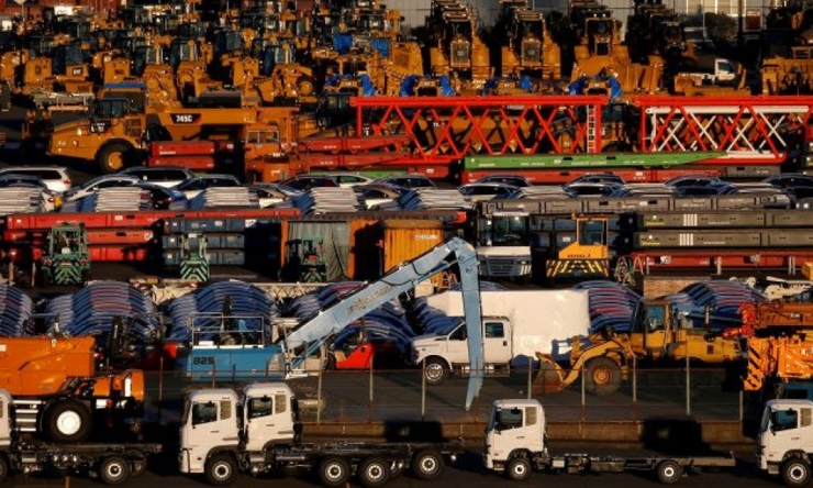 Ngân hàng Nhật Bản đã giảm mục tiêu về xuất khẩu và sản lượng. Nguồn: Reuters