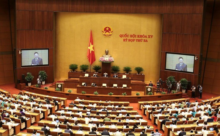 Quốc hội nghe báo cáo về công tác thực hành tiết kiệm, chống lãng phí năm 2021.