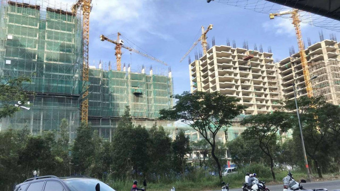 Dư nợ tín dụng bất động sản trong hệ thống ngân hàng. Nguồn: NHNN, CTCK Rồng Việt