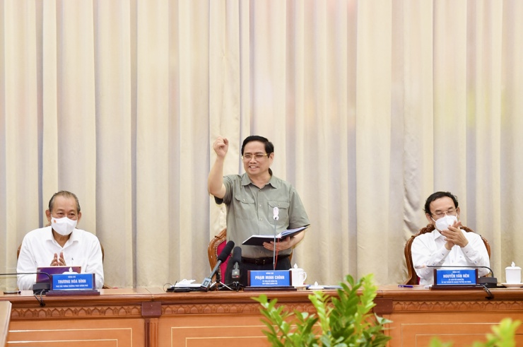 Thủ tướng Phạm Minh Chính chỉ đạo tại cuộc làm việc với TP. Hồ Chí Minh ngày 11/7 về  công tác phòng chống dịch. Nguồn: baochinh.vn