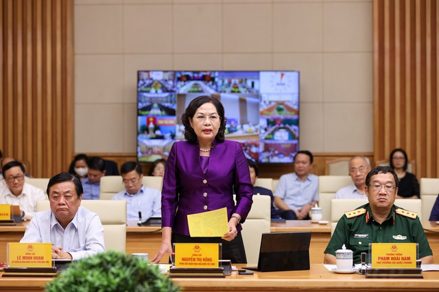 Thống đốc Ngân hàng Nhà nước Nguyễn Thị Hồng Phát biểu tại hội nghị toàn quốc giữa Thủ tướng Chính phủ với các doanh nghiệp. Nguồn: chinhphu.vn