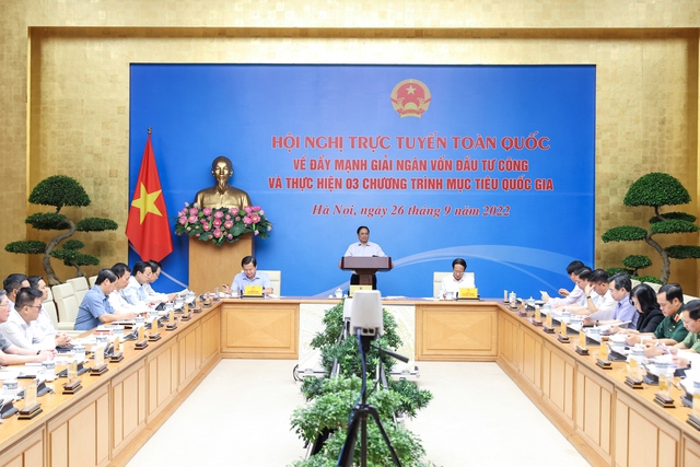 Thủ tướng Phạm Minh Chính phát biểu khai mạc Hội nghị trực tuyến toàn quốc về đẩy mạnh giải ngân vốn đầu tư công và thực hiện 3 Chương trình mục tiêu quốc gia.
