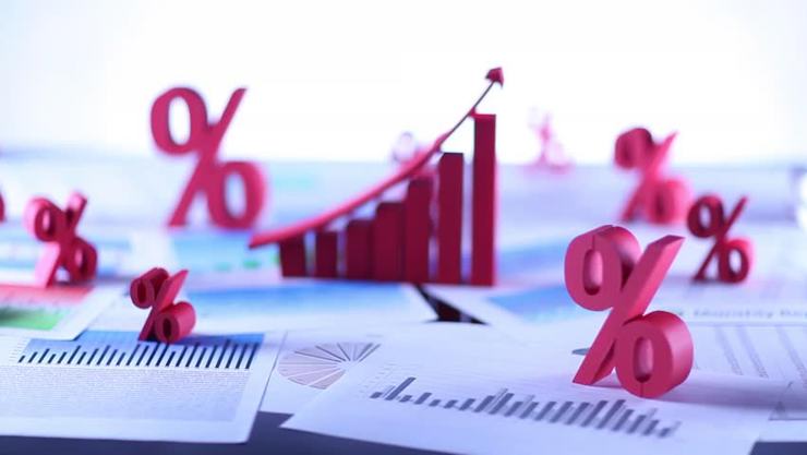 Sau động thái tăng lãi suất điều hành của NHNN, rất nhiều ngân hàng thương mại cũng đã liên tục tăng lãi suất huy động.