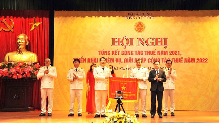 Ngay từ đầu năm 2022, Tổng cục Thuế đã phát động thi đua phấn đấu hoàn thành xuất sắc nhiệm vụ công tác thuế với khẩu hiệu “Đoàn kết kỷ cương, chủ động thích ứng, an toàn hiệu quả, thực hiện thắng lợi nhiệm vụ công tác thuế năm 2022”.