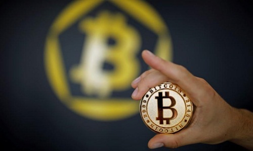 Đồng tiền mô phỏng tiền ảo Bitcoin. Nguồn: Reuters