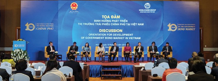 Đối thoại tìm giải pháp phát triển thị trường trái phiếu chính phủ sau 10 năm vận hành thị trường trái phiếu chuyên biệt tại Việt Nam. 