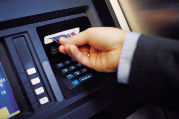 Mỗi ngày được rút tối đa bao nhiêu tiền thẻ ATM? Nguồn: Internet