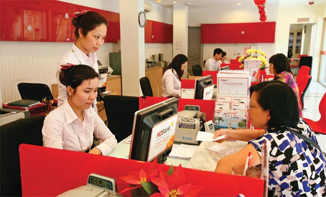 Ngân hàng khởi động phát hành trái phiếu sớm nhằm tận dụng lãi suất đã xuống đến mức rất thấp. Nguồn: internet