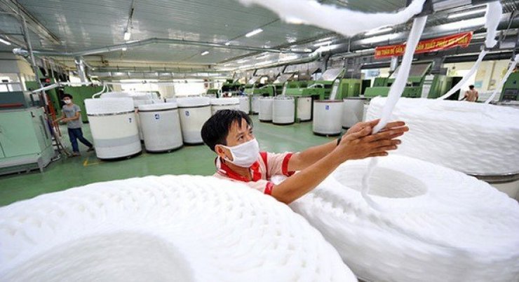 Cần tăng cường liên kết giữa các DN may mặc với DN dệt, nhuộm vải để hình thành nên chuỗi giá trị dệt may tại Việt Nam. Nguồn: internet