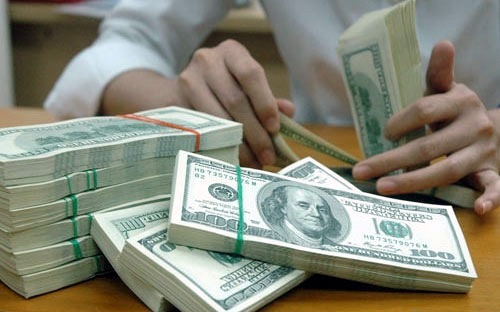 Những ngày qua, tỷ giá giữa tiền đồng với USD đã tăng gần 1,3% so với đầu tháng 11. Nguồn: internet