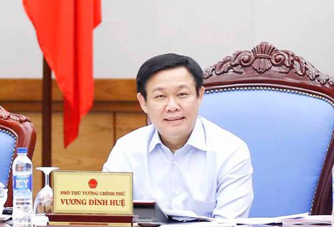 Phó Thủ tướng Vương Đình Huệ biểu dương Bộ Tài chính trong triển khai các giải pháp điều hành giá. Nguồn: chinhphu.vn