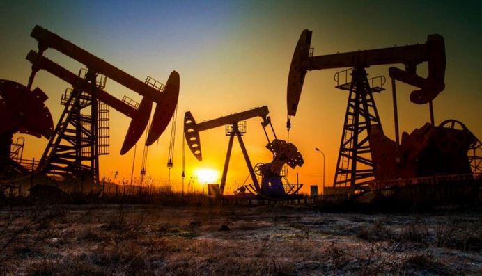 Giá dầu có thể lên 80 USD mỗi thùng nếu căng thẳng Mỹ - Iran leo thang. Nguồn: internet