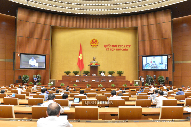 Đa số đại biểu Quốc hội đánh giá cao việc miễn thuế sử dụng đất nông nghiệp. Nguồn: QH