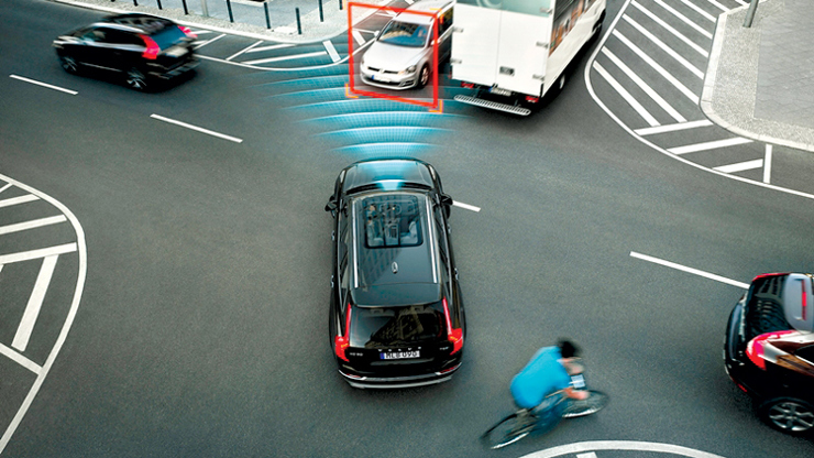 Các hãng sản xuất xe hơi khẳng định phải có mạng 5G thì ô tô tự lái mới vận hành suôn sẻ. Nguồn: internet