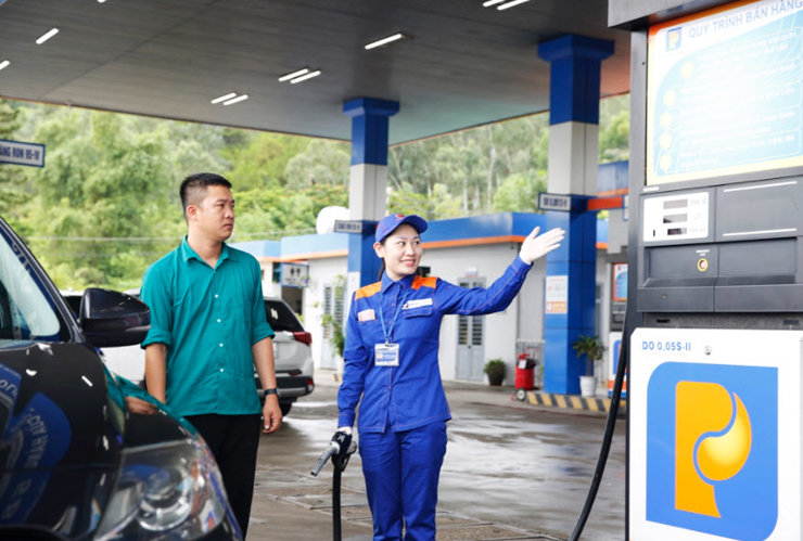 Nhà nước không điều chỉnh mức chiết khấu trong kinh doanh xăng dầu, chỉ quản lý giá bán lẻ mặt hàng xăng dầu.