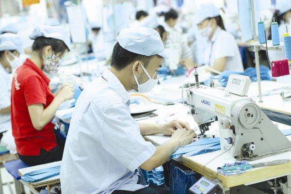 Tỷ lệ lao động đã qua đào tạo trong các doanh nghiệp dệt may Việt Nam hiện mới chỉ có khoảng 25%.