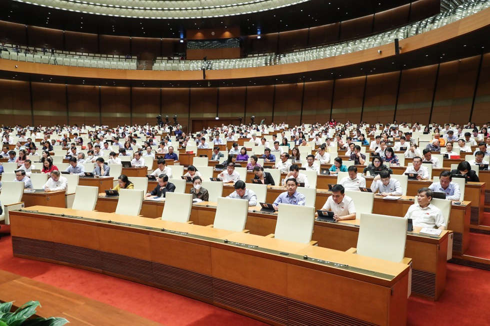 Các đại biểu Quốc hội tham dự phiên chất vấn ngày 8/6/2022.