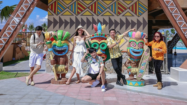 Hệ tiện ích đẳng cấp tại đô thị du lịch NovaWorld Ho Tram như công viên giải trí Tropicana Park, khu phố mua sắm - ẩm thực dọc tuyến ven biển… đã đưa vào vận hành. Ảnh: NVL