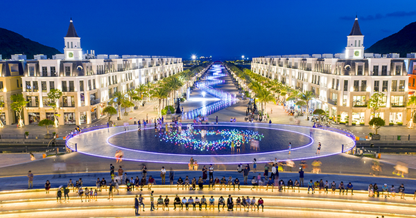 Phân khu Bizhouse Canal District đã hiện diện và thu hút hàng ngàn người ghé thăm mỗi tuần. Ảnh: HTN