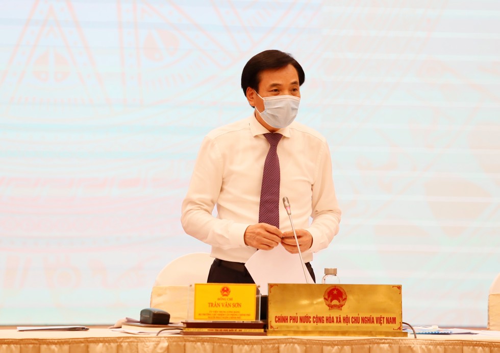 Bộ trưởng, Chủ nhiệm Văn phòng Chính phủ Trần Văn Sơn phát biểu tại 