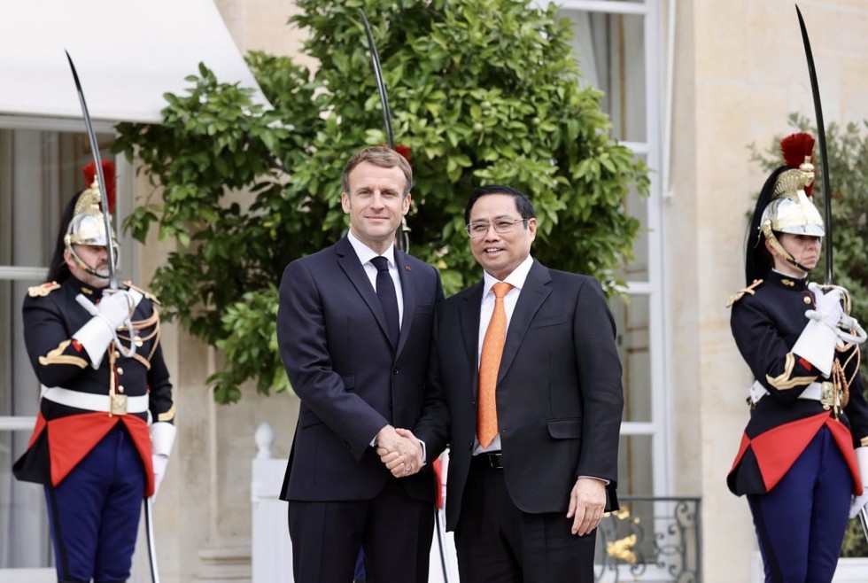 Tổng thống Macron hoan ngh&ecirc;nh Thủ tướng Ch&iacute;nh phủ Phạm Minh Ch&iacute;nh thăm ch&iacute;nh thức Cộng h&ograve;a Ph&aacute;p.