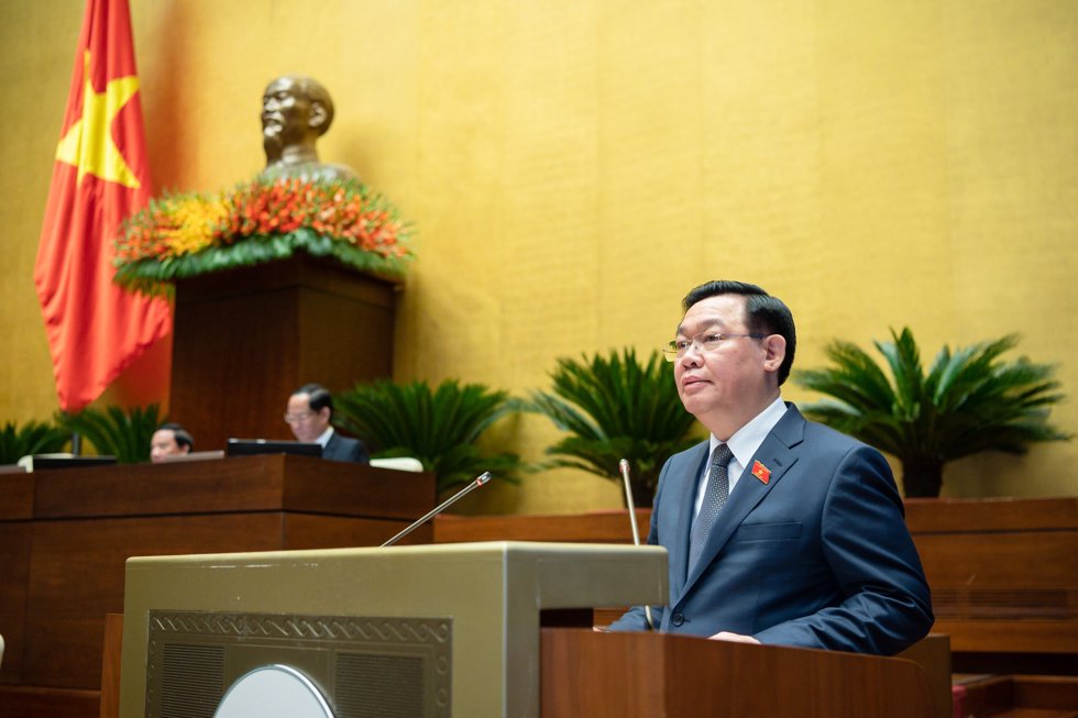 Chủ tịch Quốc hội Vương Đ&igrave;nh Huệ ph&aacute;t biểu bế mạc kỳ họp.
